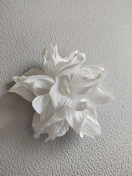 Цветок «Дженнифер», белый