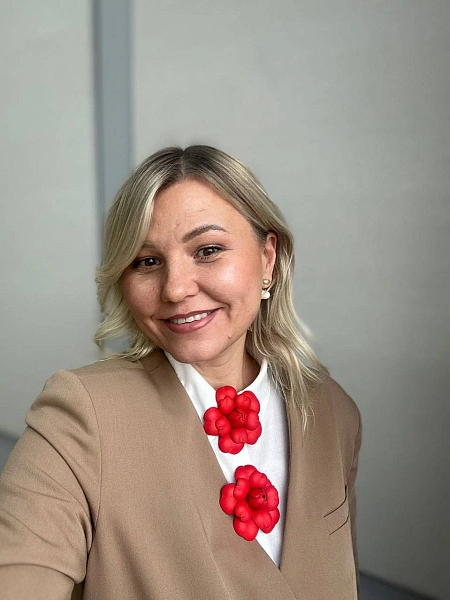 Цветок "Камелия", красный