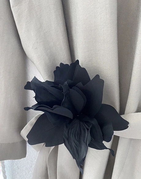 Цветок «Дженнифер», черный