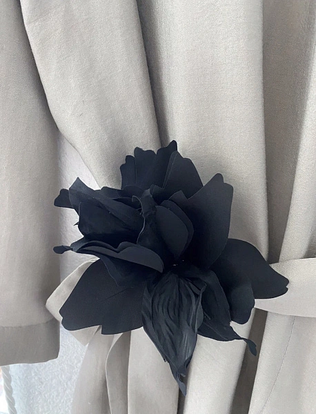 Цветок «Дженнифер», черный
