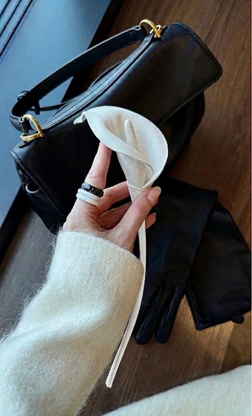 Калла "Адам", белый мрамор