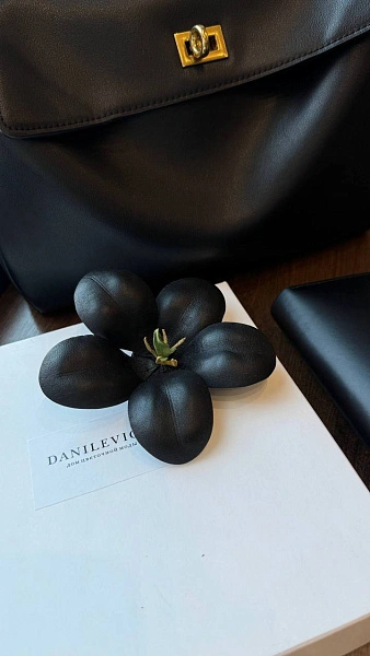 Тюльпан "Дориан", шунгит