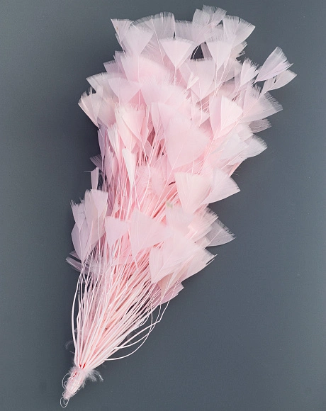 Перья индюка розовый кварц связка