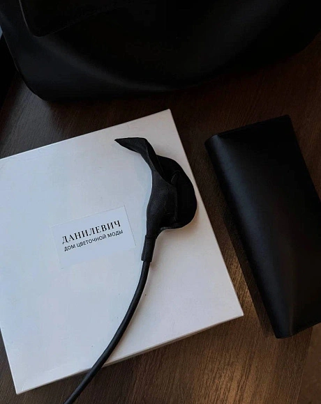 Калла "Адам", чёрный агат