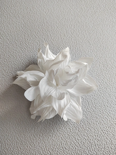Цветок «Дженнифер», белый